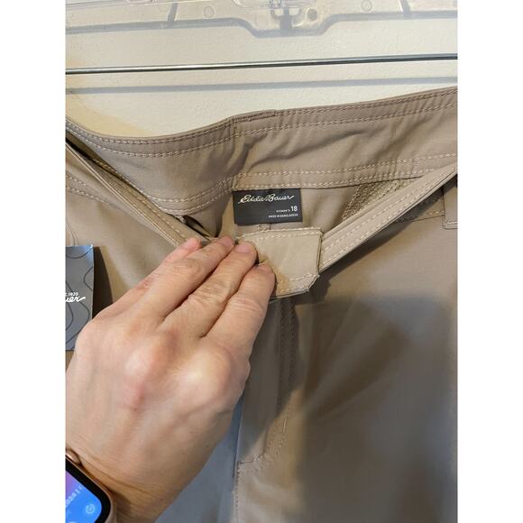 Eddie Bauer Lightweight Hiking Cargo Fast Dry Pants Khaki Tan Size 18 NEW - Picture 6 of 9